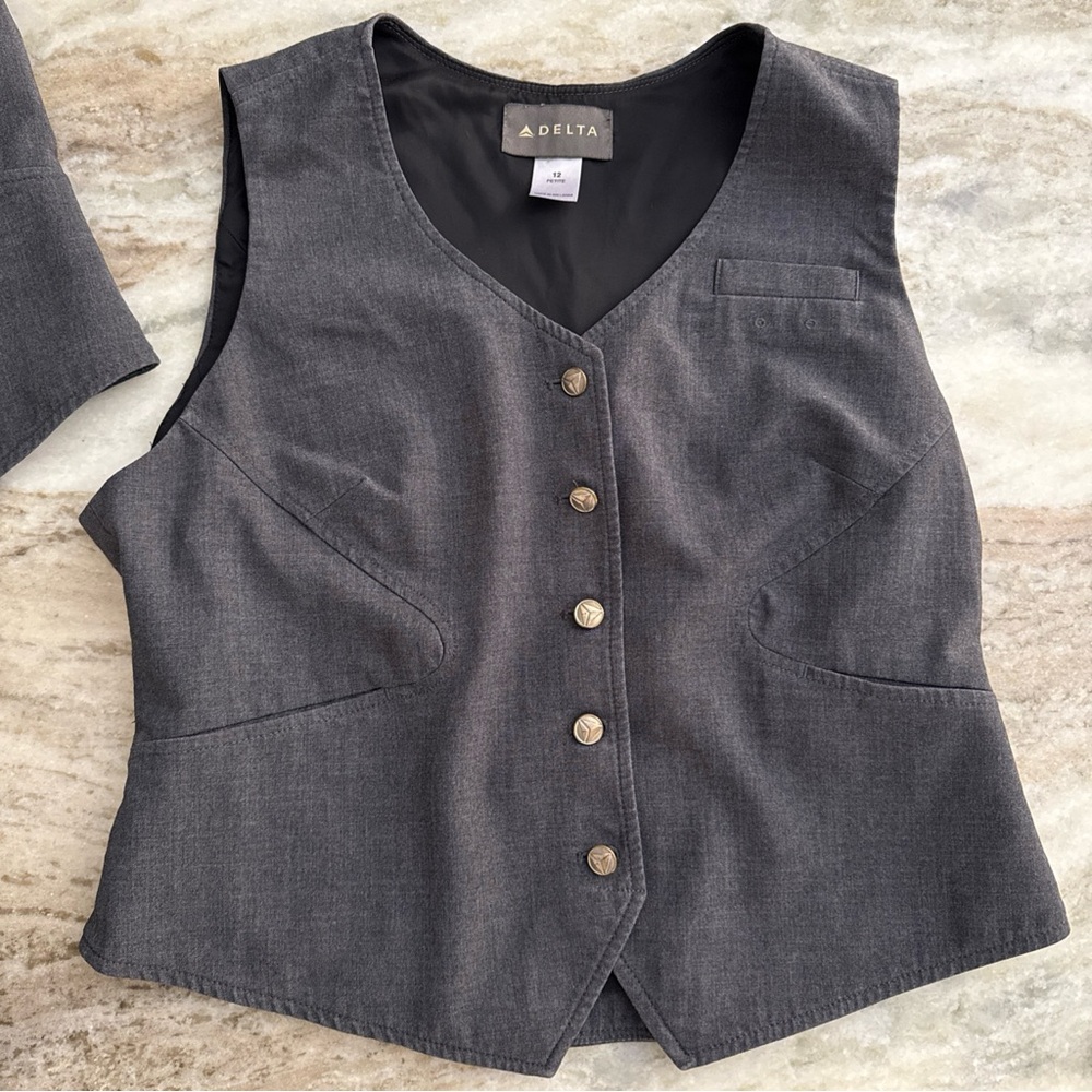 Delta Airlines Flight Attendant Vest Uniform Grey Women’s 12 Petite (12P)
